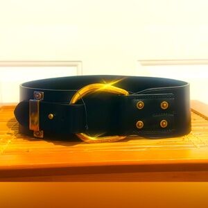 Ralph Lauren Collection Women’s Small Horseshoe-Ring Italian Leather Belt